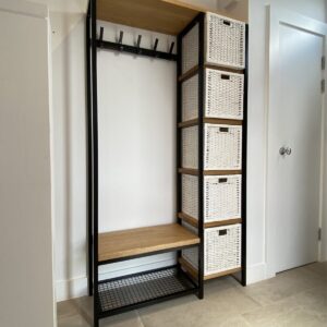 Open Hallway Unit With Coat Rail And Storage Space - Image 2